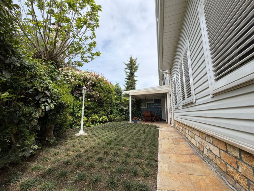 Vile me qera tek Garden Hills Residence