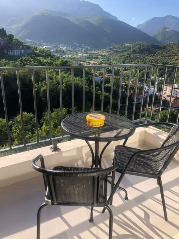 In vendita 1+1 Fresk di fronte a 2 Luaneve