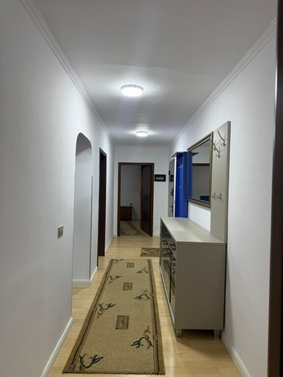Shitet apartament 2+1 tek Rruga e Elbasanit