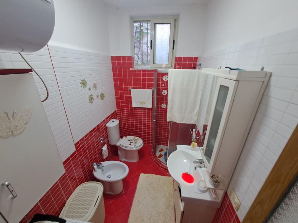 🏡 VILLA DI 2 PIANI IN VENDITA – SEFER EFENDIU TRIBUNALE DURRËS
