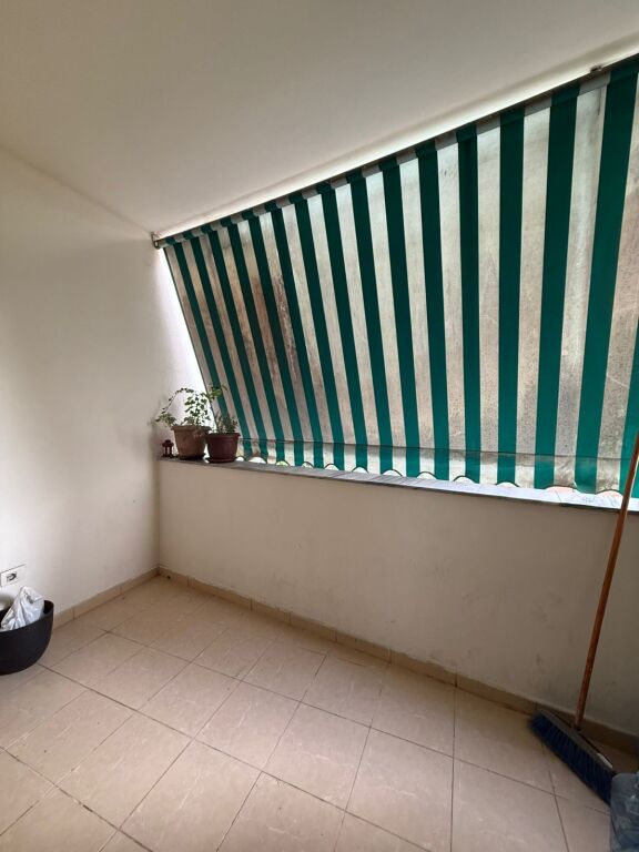 Apartament 1+1 me qera tek Rruga e Barrikadave