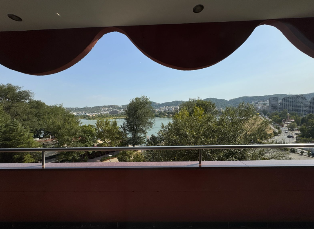 🏡 APPARTAMENTO DI LUSSO IN VENDITA 2+1+2 – VICINO AL LAGO ARTIFICIALE, VIA “SAMI FRASHËRI”