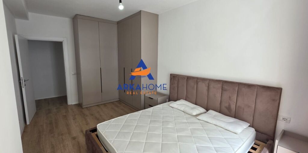 AFFITTASI APPARTAMENTO 2+1+BALCONE "UNIVERS CITY" 50.000 LEKE