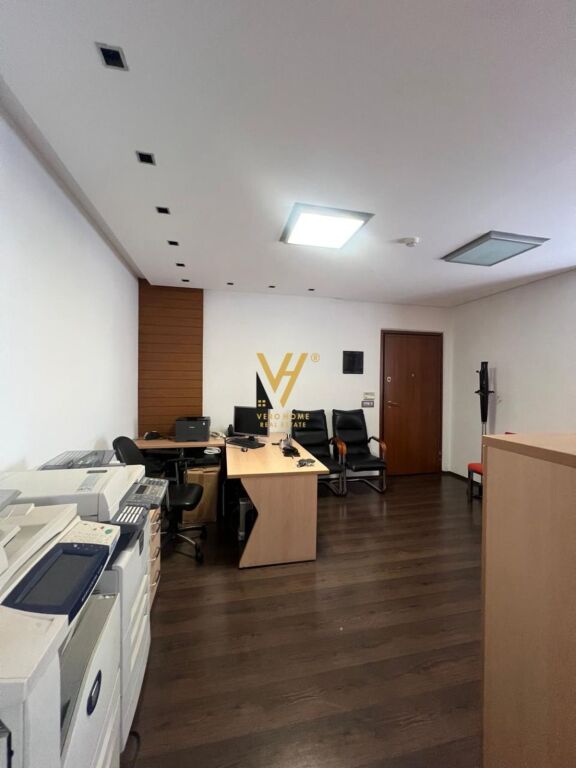 UFFICIO 116 M2 IN AFFITTO A BLLOK 2.000 EURO