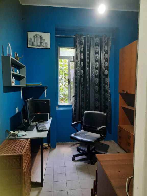 ZYRE ME QERA 75 M2 TAJVANI 100.000 LEKE FH-69881