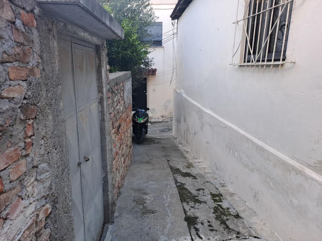 🏡 VILLA DI 2 PIANI IN VENDITA – SEFER EFENDIU TRIBUNALE DURRËS