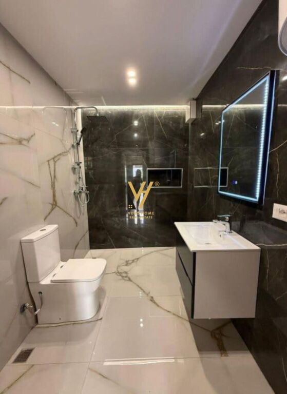 UFFICIO 30 M2 IN AFFITTO VICINO AL LICEO, VIA ELBASAN 40.000 LEKE