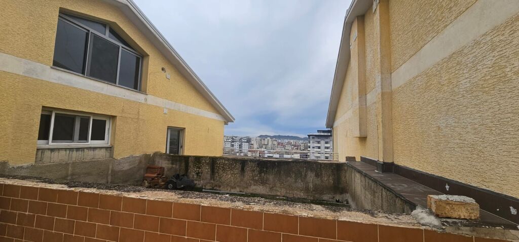 APPARTAMENTO 3+1 IN VENDITA CON PISCINA SPIAGGIA DURRES
