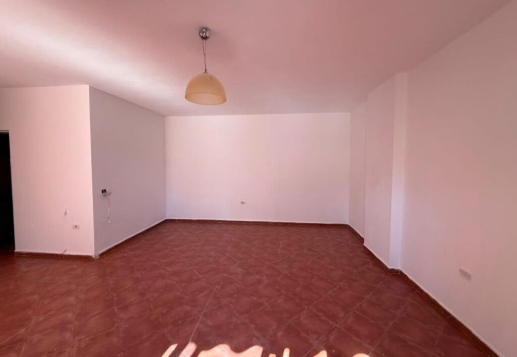 STUDIO FOR SALE NEAR THE CENTER TR!
