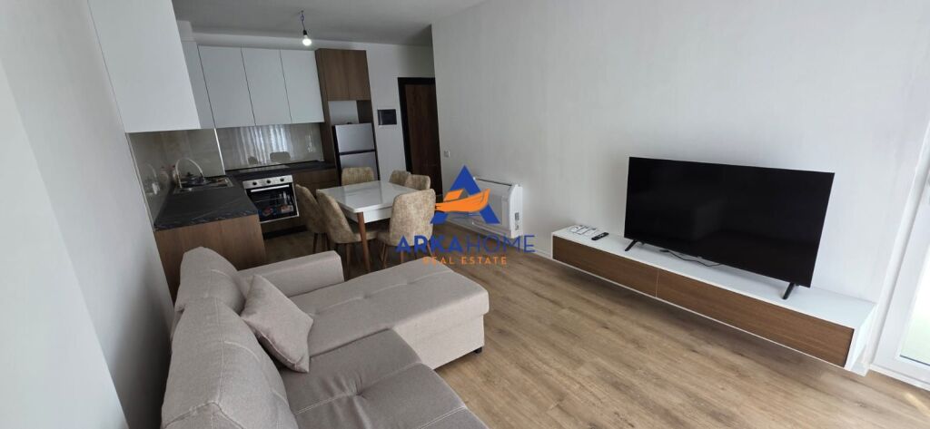 AFFITTASI APPARTAMENTO 2+1+BALCONE "UNIVERS CITY" 50.000 LEKE