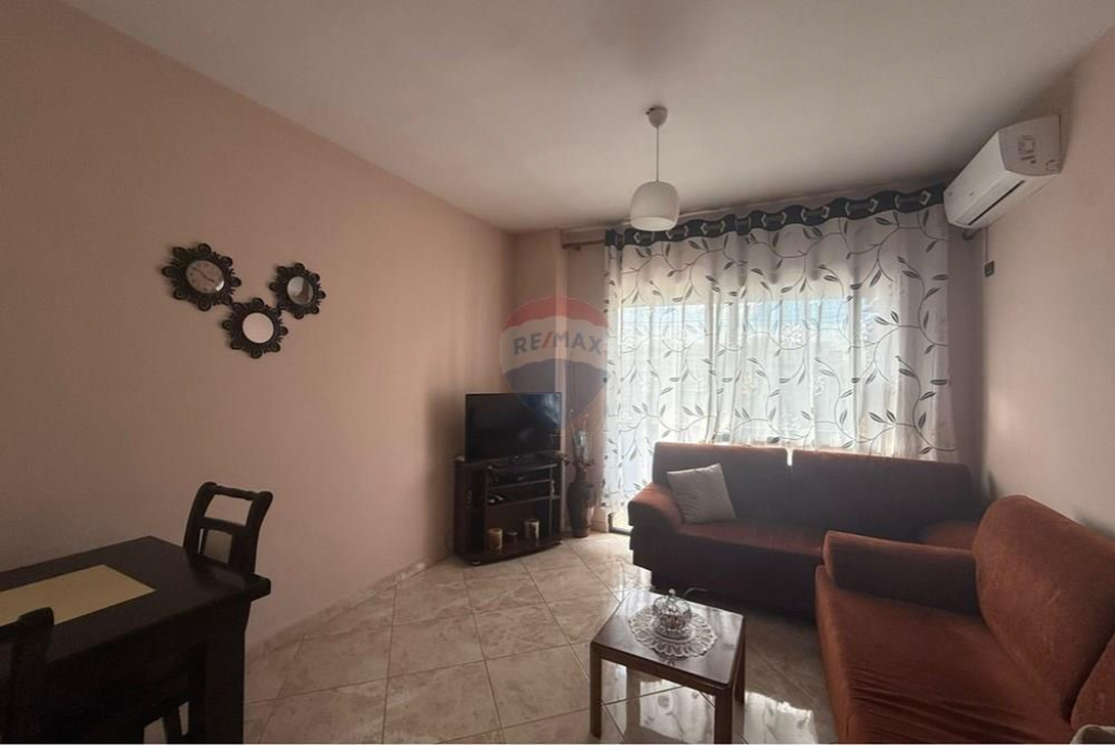 Appartamento in affitto 1+1 ad Astir