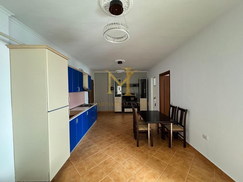 Shitet apartament 1+1 ne Shkembi Kavajes, kati 4 pa ashensor