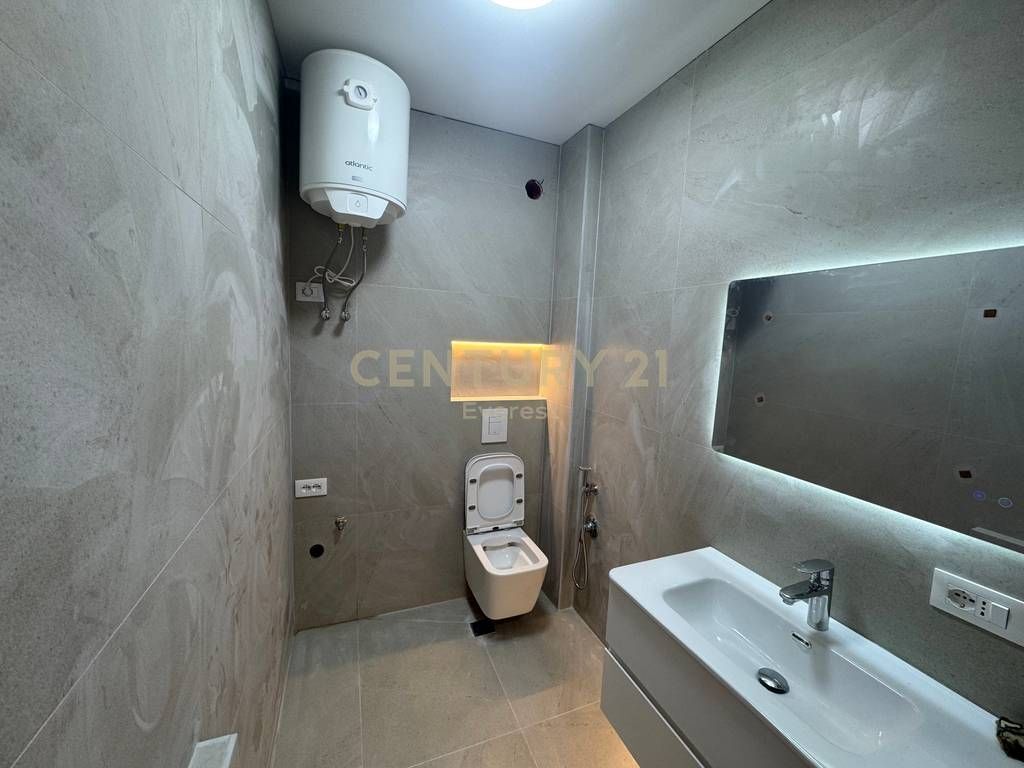 Appartamento 2+1+2 in vendita ad Astir