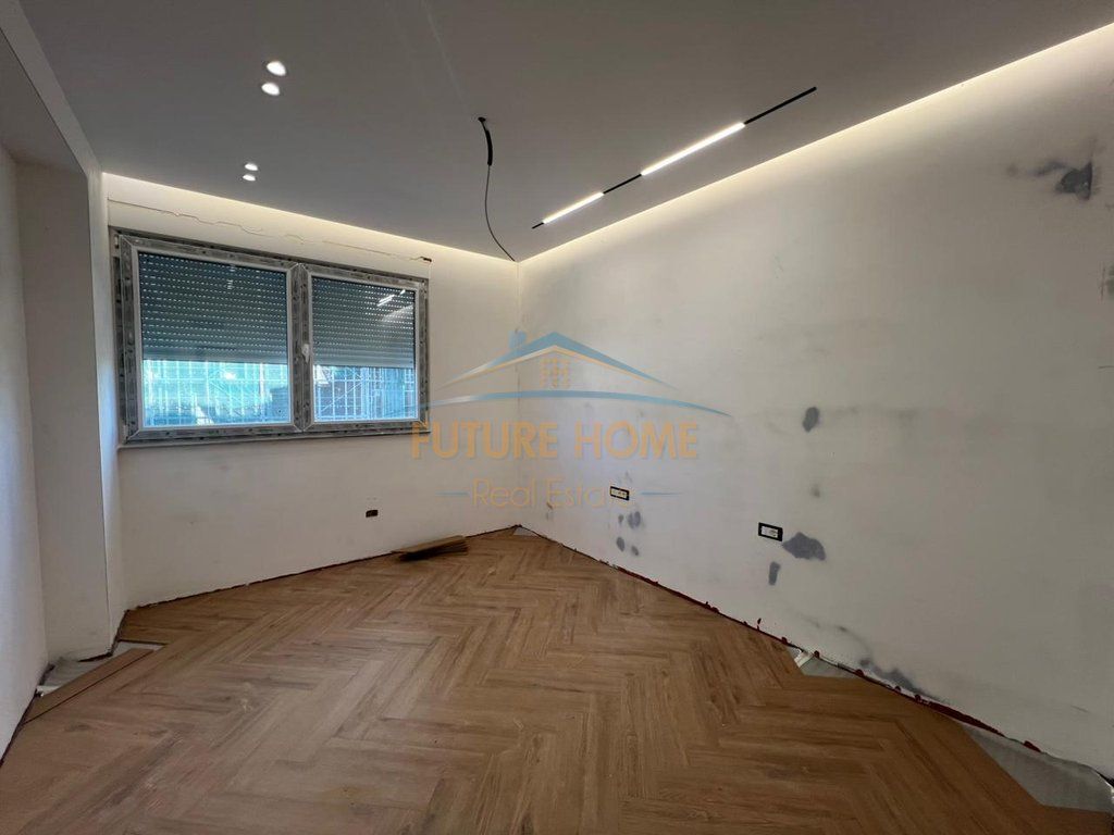 For sale, Apartment 2+1+2, Former Exhibition, Tirana