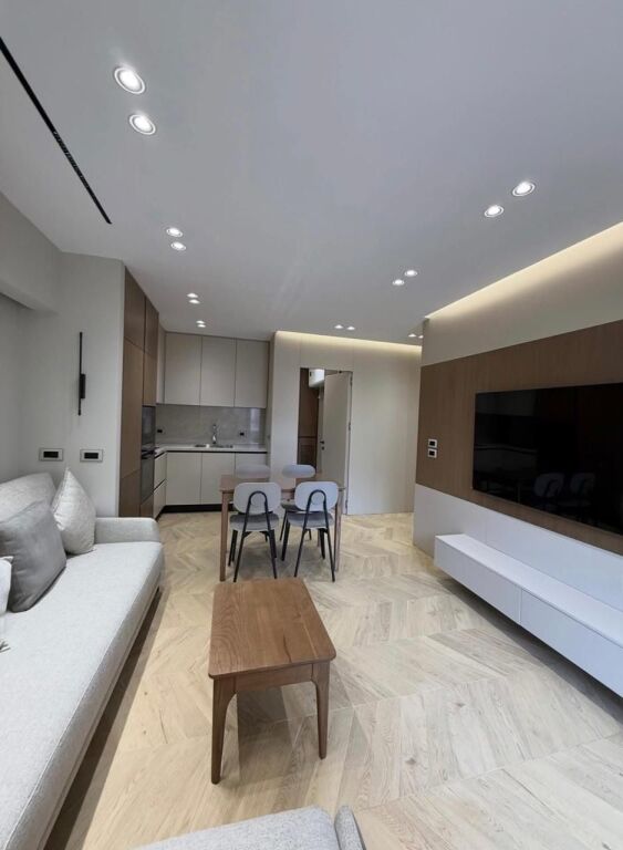 Apartament 1+1 per qira te Myslym Shyri, super i investuar