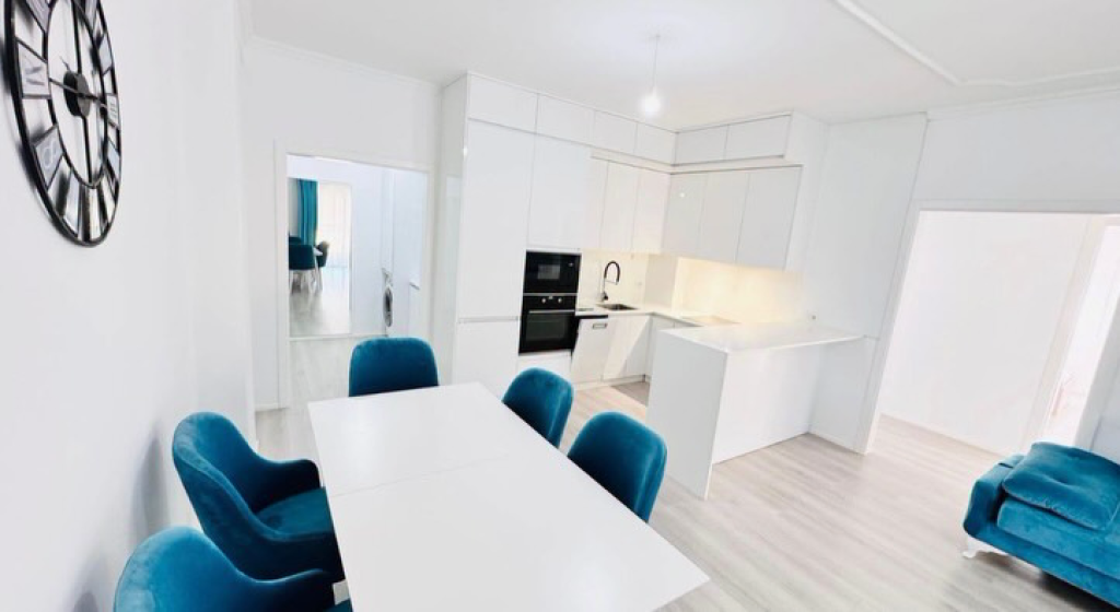 21 DECEMBER, after CIVIL ENGINEERING, we sell 2+1+2 apartment with garage