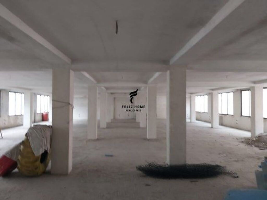 BUSINESS PREMISES FOR RENT 450 M2 SELITE 150,000 LEKE FH-69977
