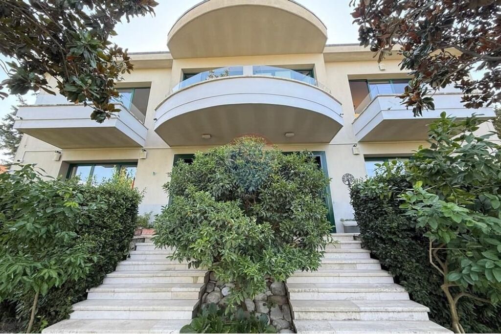 VILË ME QIRA lIQENI I FARKES, TIRANË