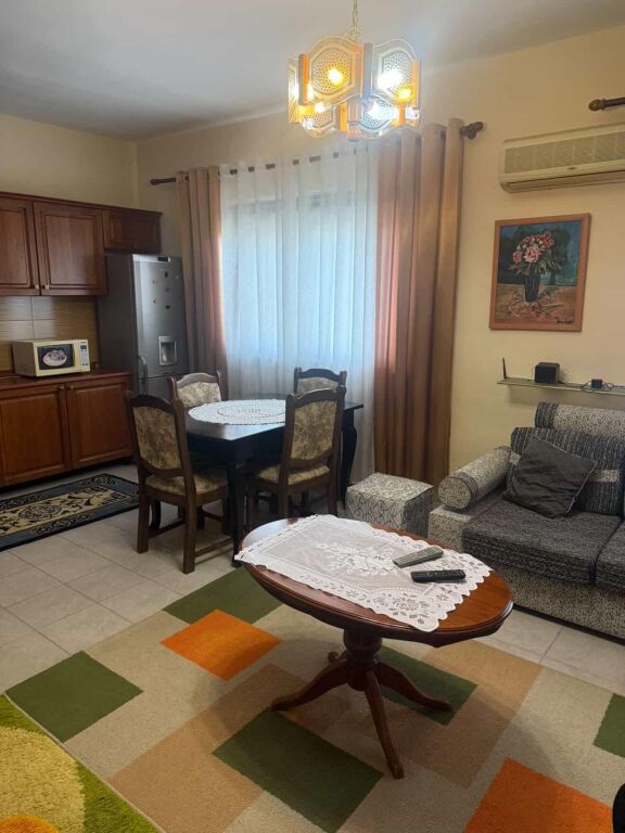 Apartament 2+1 350 euro