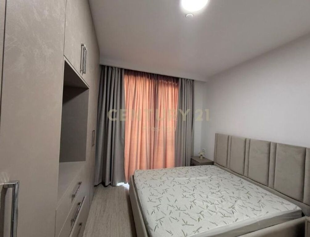 APPARTAMENTO 3+1+2+POSTO AUTO IN AFFITTO