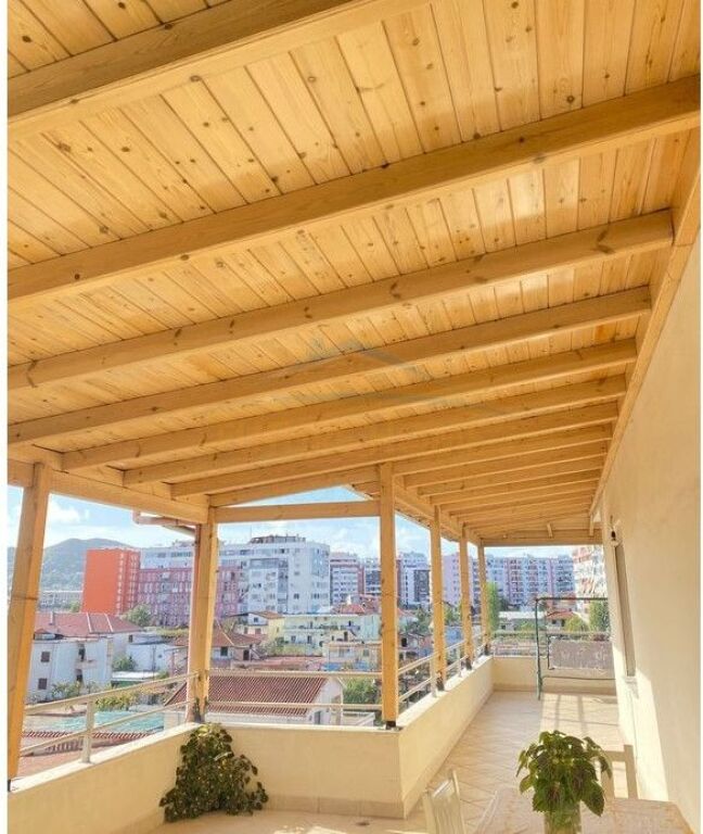 In vendita, Appartamento 2+1 + Veranda, Unaza e Re