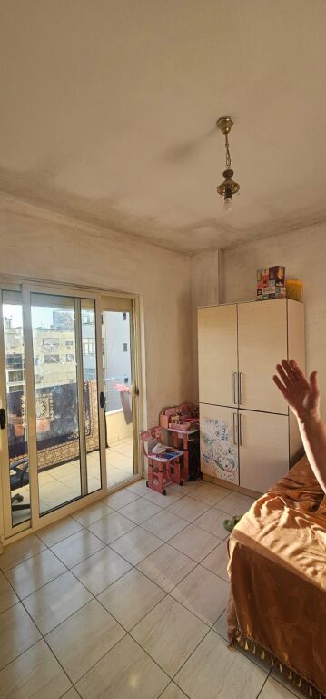 VENDESI APPARTAMENTO 2+1 CENTRO DURRES
