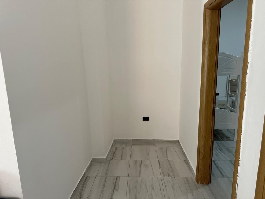 VENDESI APPARTAMENTO 2+1 SHKEMBI KAVAJES