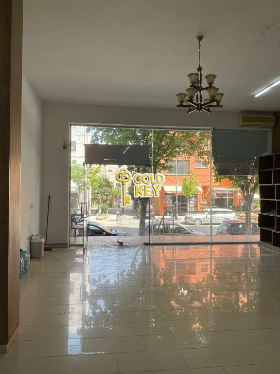 🏢 BUSINESS PREMISES FOR SALE (Near the Hospital, Durrës)