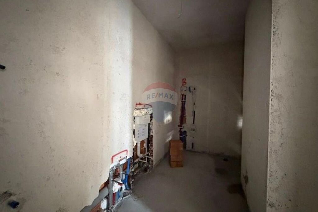 Vendesi duplex a White Tower ID: 530181096-159