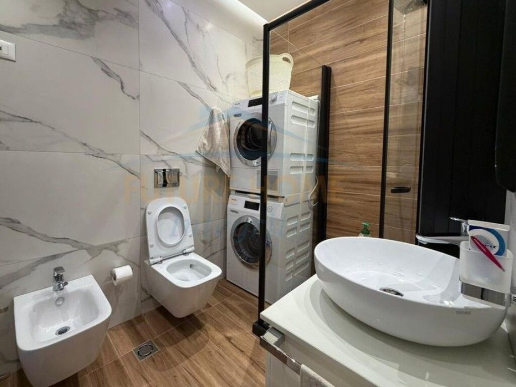 For sale, Apartment 3+1+2, Dry Lake, Tirana.