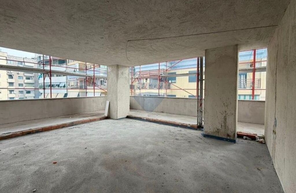 Vendesi duplex a White Tower ID: 530181096-159