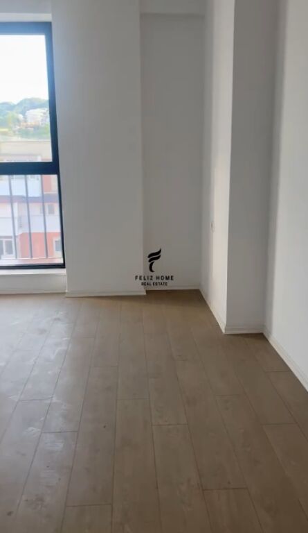 ZYRE ME QERA 120 M2 KOMUNA E PARISIT 120.000 LEKE  FH-69926