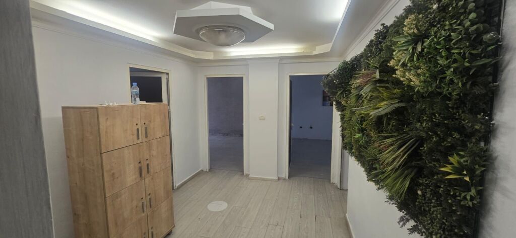 Premises for rent Willson Square !