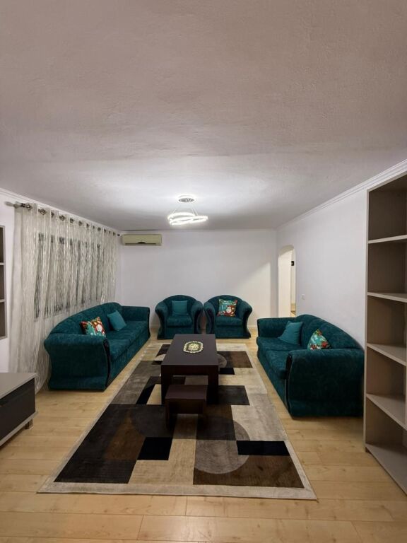 Shitet apartament 2+1 tek Rruga e Elbasanit