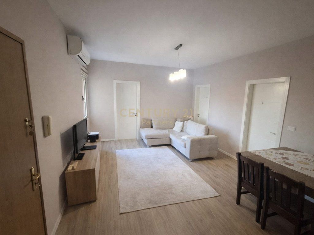 Appartamento 2+1 In Vendita a Irfan Tomini, Tirana - 162.500,00€ | 74 m² 162.500 € Sup. Totale  74m2