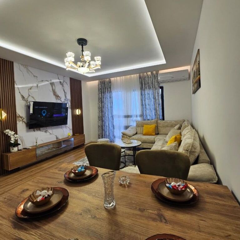 🏡 Appartamento 2+1+2 in Vendita – Palazzo con Freccia 📍
