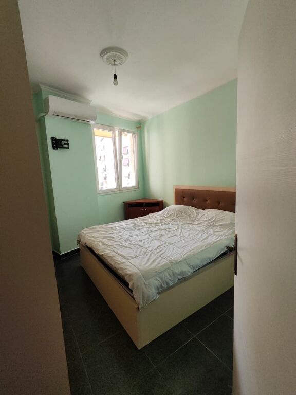 Apartament me qera 1+1 Astir