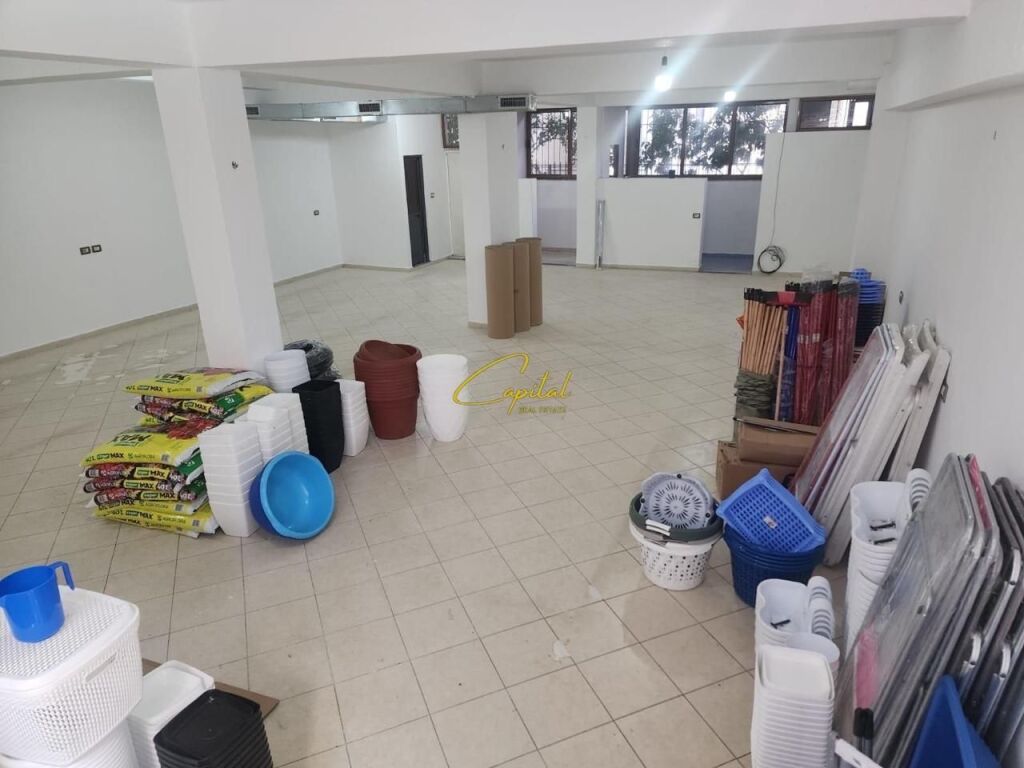 NEGOZIO IN AFFITTO 115 M2 VIA DIBRA 100.000 LEKE