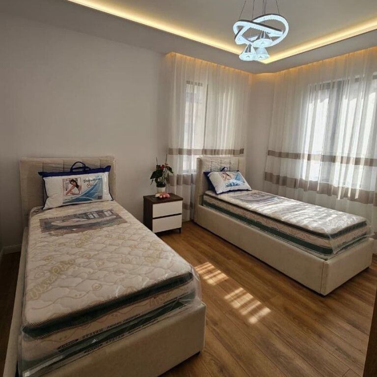 🏡 Appartamento 2+1+2 in Vendita – Palazzo con Freccia 📍