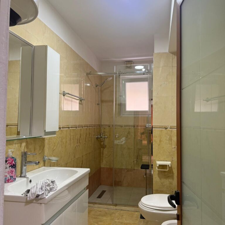 Apartament 1+1 me qera tek 21 Dhjetori
