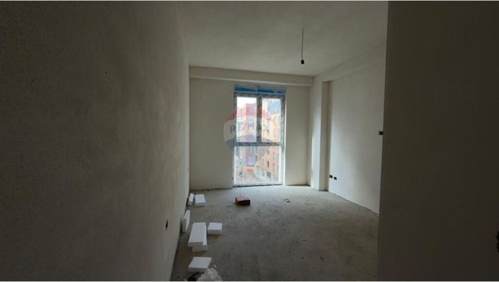 Apartament 2+1 per shitje ,Bulevardi i Ri