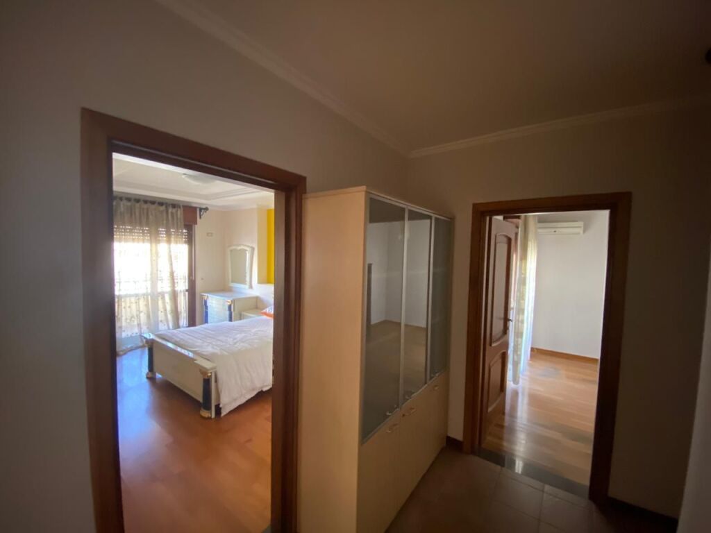 Paris Commune near the Playground 🚩We sell a super apartment 3+1+2 bathrooms+storage.