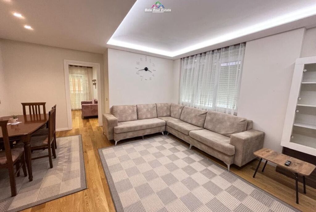 Apartament 3+1 per qira shume prane Qendres, rruga Bardhyl