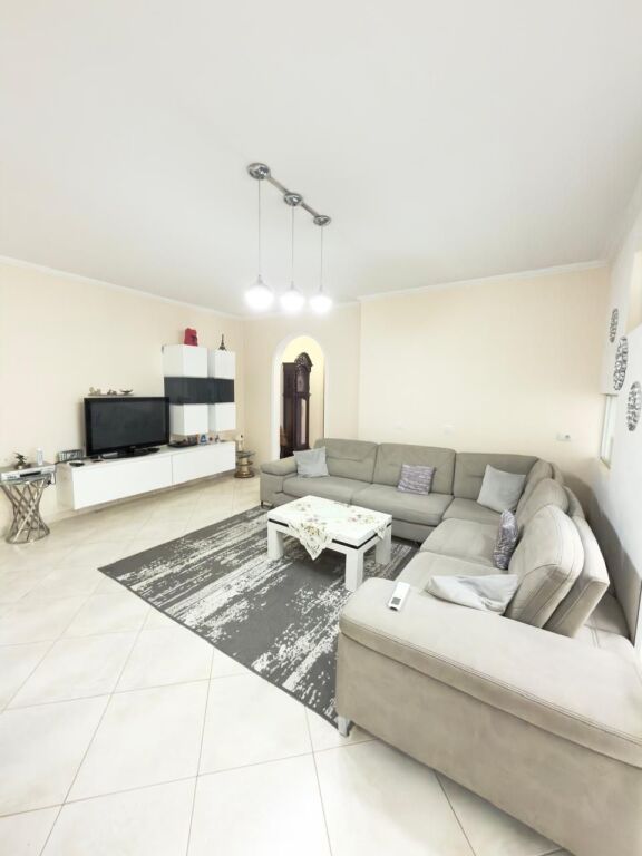 Apartament 2+1+2+Parkim për Shitje – Liqeni i Thatë