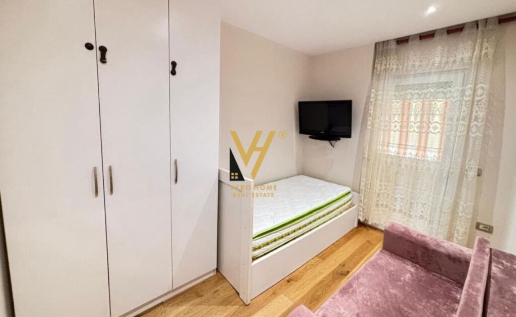 APARTMENT 3+1+BLK FOR RENT NEAR SHKOLLA E KUQE 850 EURO