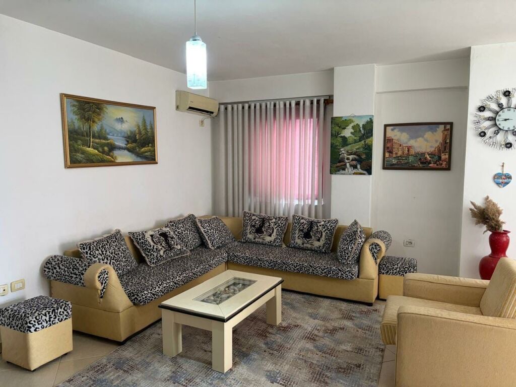 Apartament 3+1+2 me qera tek Jordan Misja
