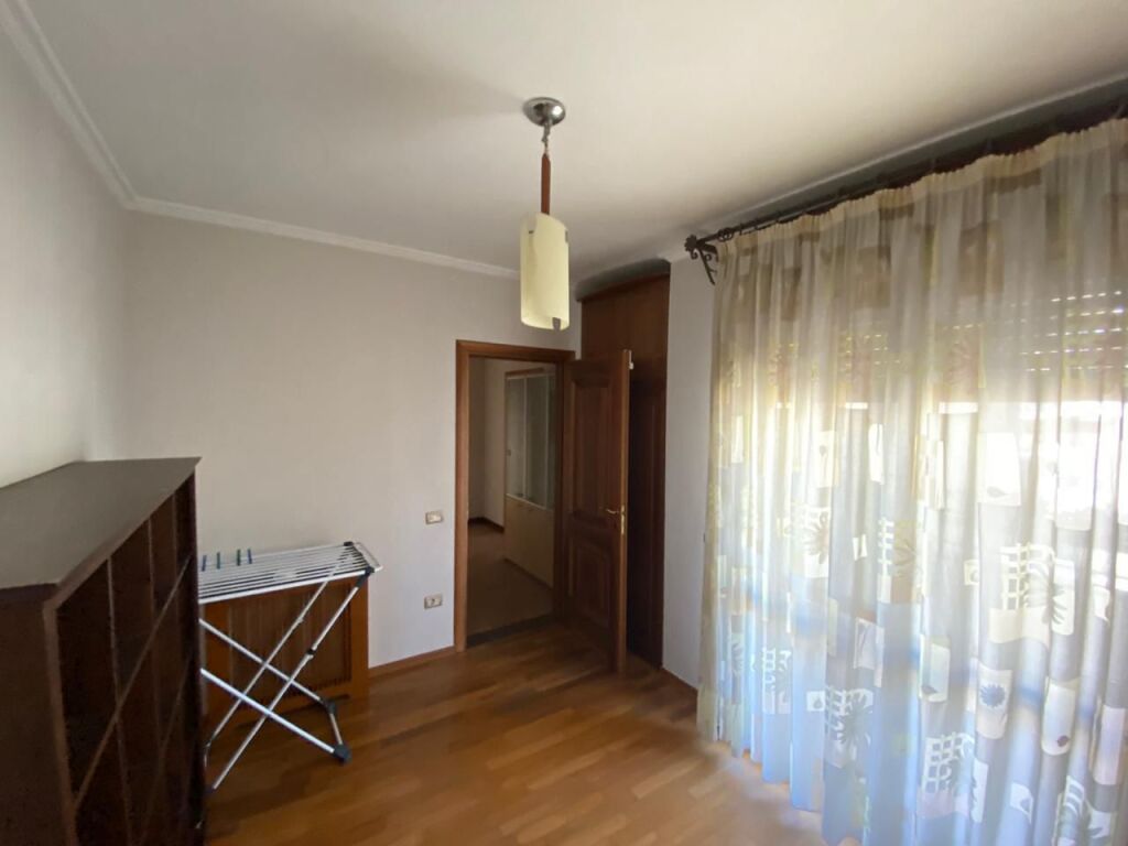 Paris Commune near the Playground 🚩We sell a super apartment 3+1+2 bathrooms+storage.
