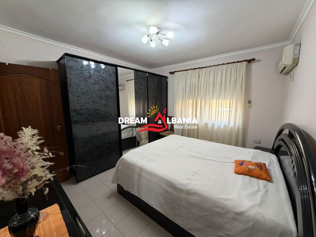 Appartamento 2+1 in affitto in via Durres vicino al liceo Qemal Stafa (ID 4229493)
