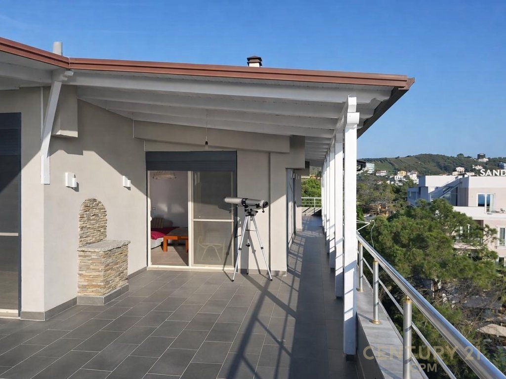 SUPER APARTMENT 2+1+2 FOR SALE IN GOLEM, FULLY RENOVATED WITH LARGE VERANDA AND SEA VIEW