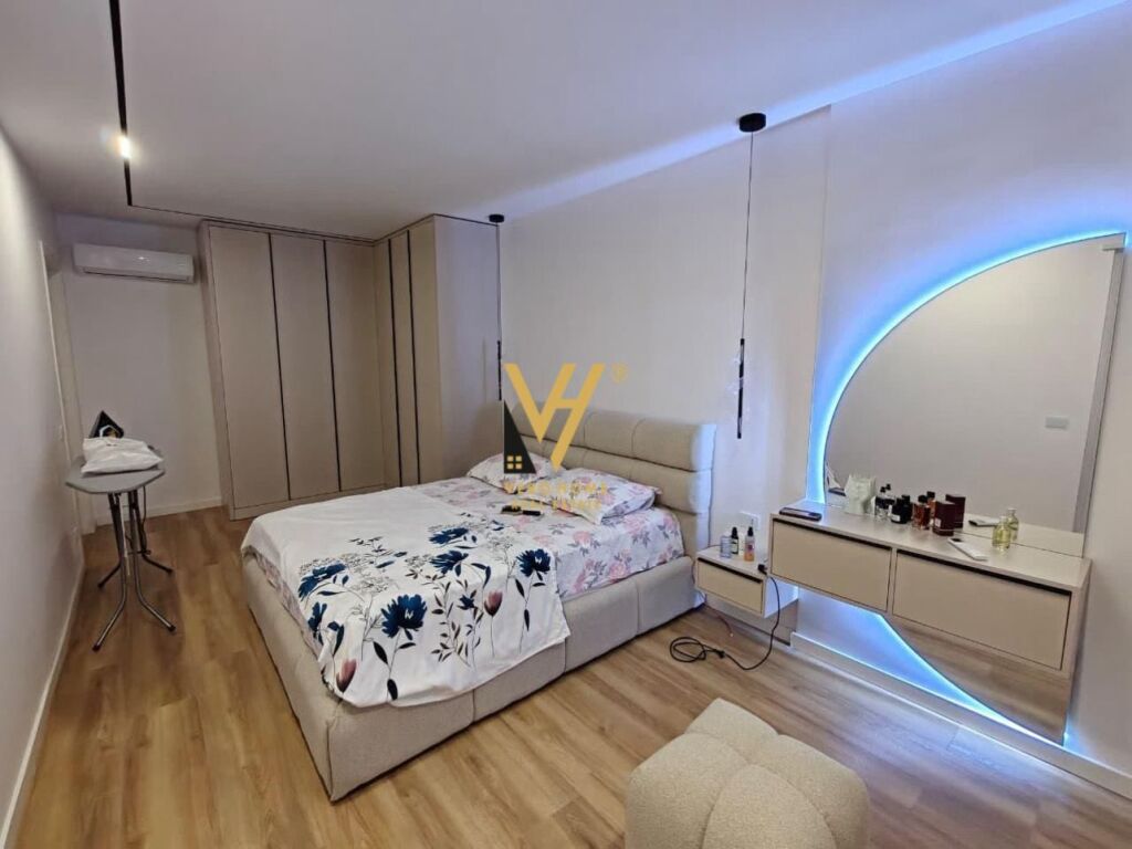 VENDESI APPARTAMENTO 2+1+BLK A UNIVERS CITY 145.000 EURO